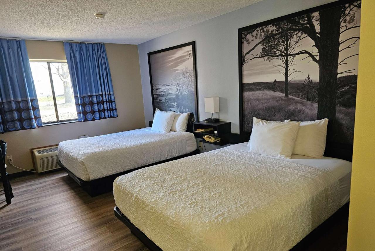 Hotel Super 8 By Wyndham 2*