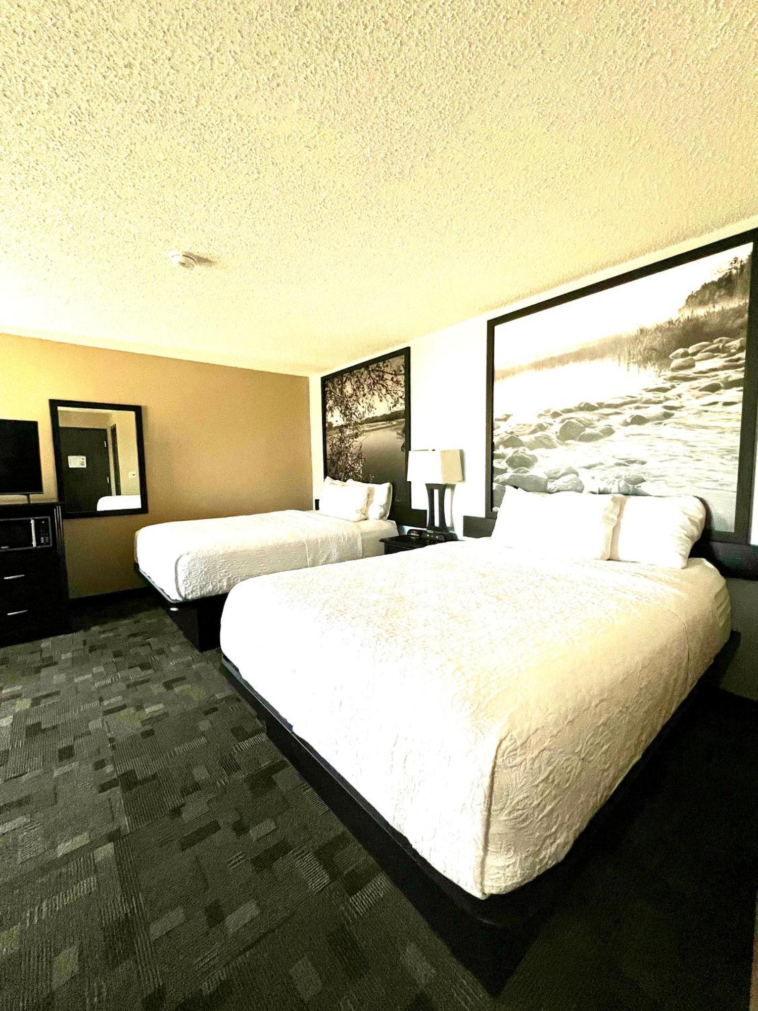 Hotel Super 8 By Wyndham 2*