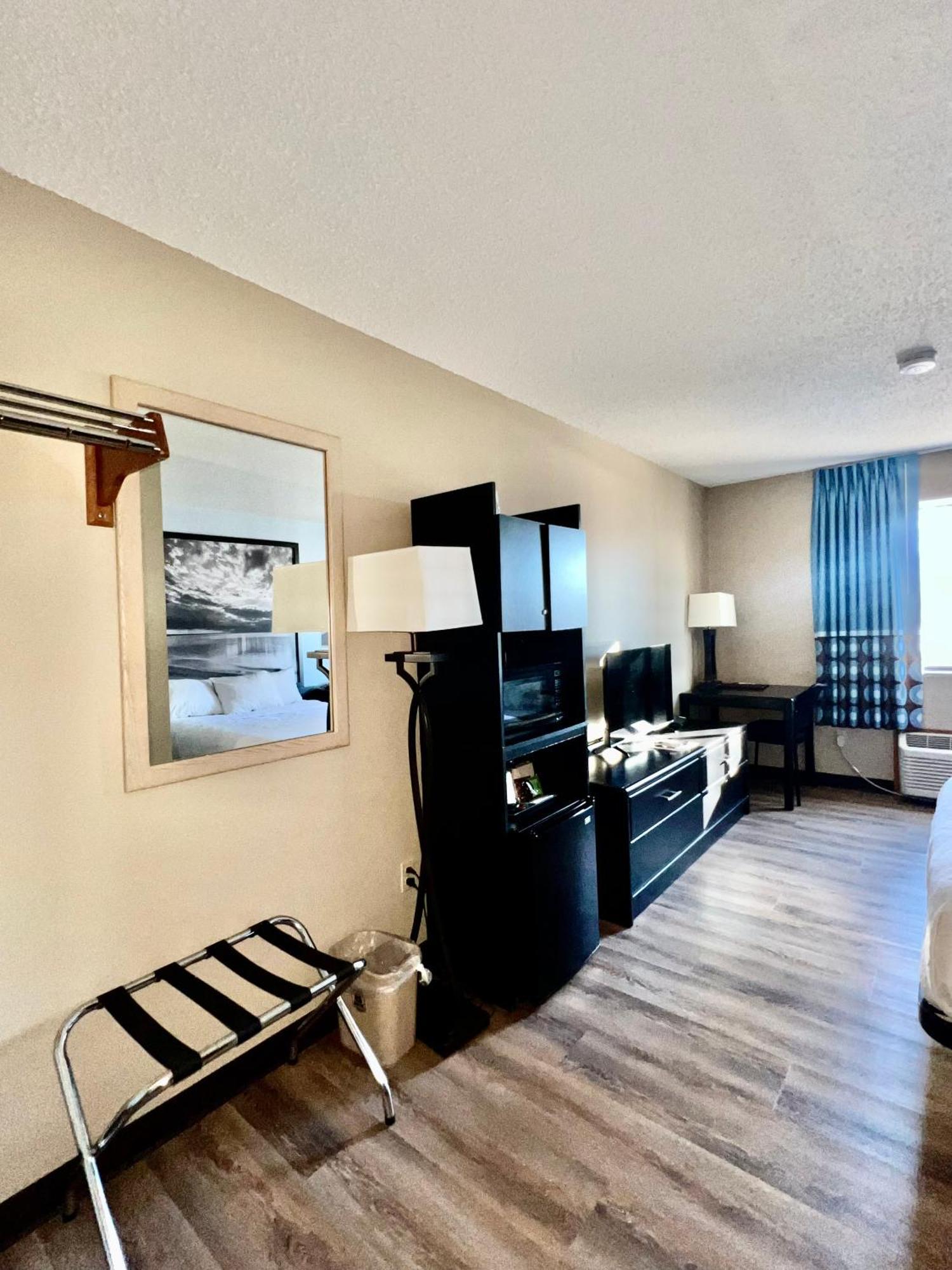 Super 8 By Wyndham