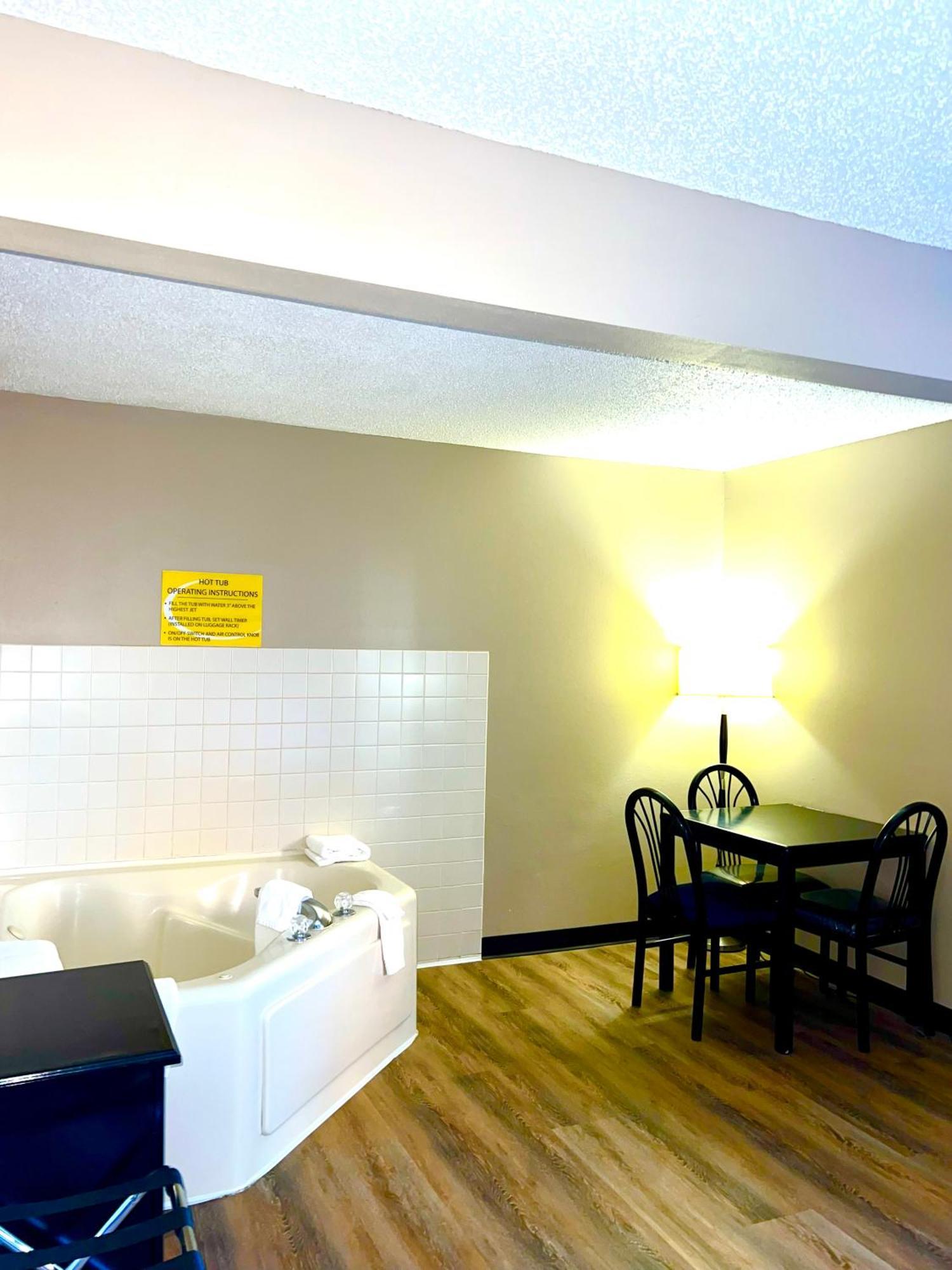 Super 8 By Wyndham 2*