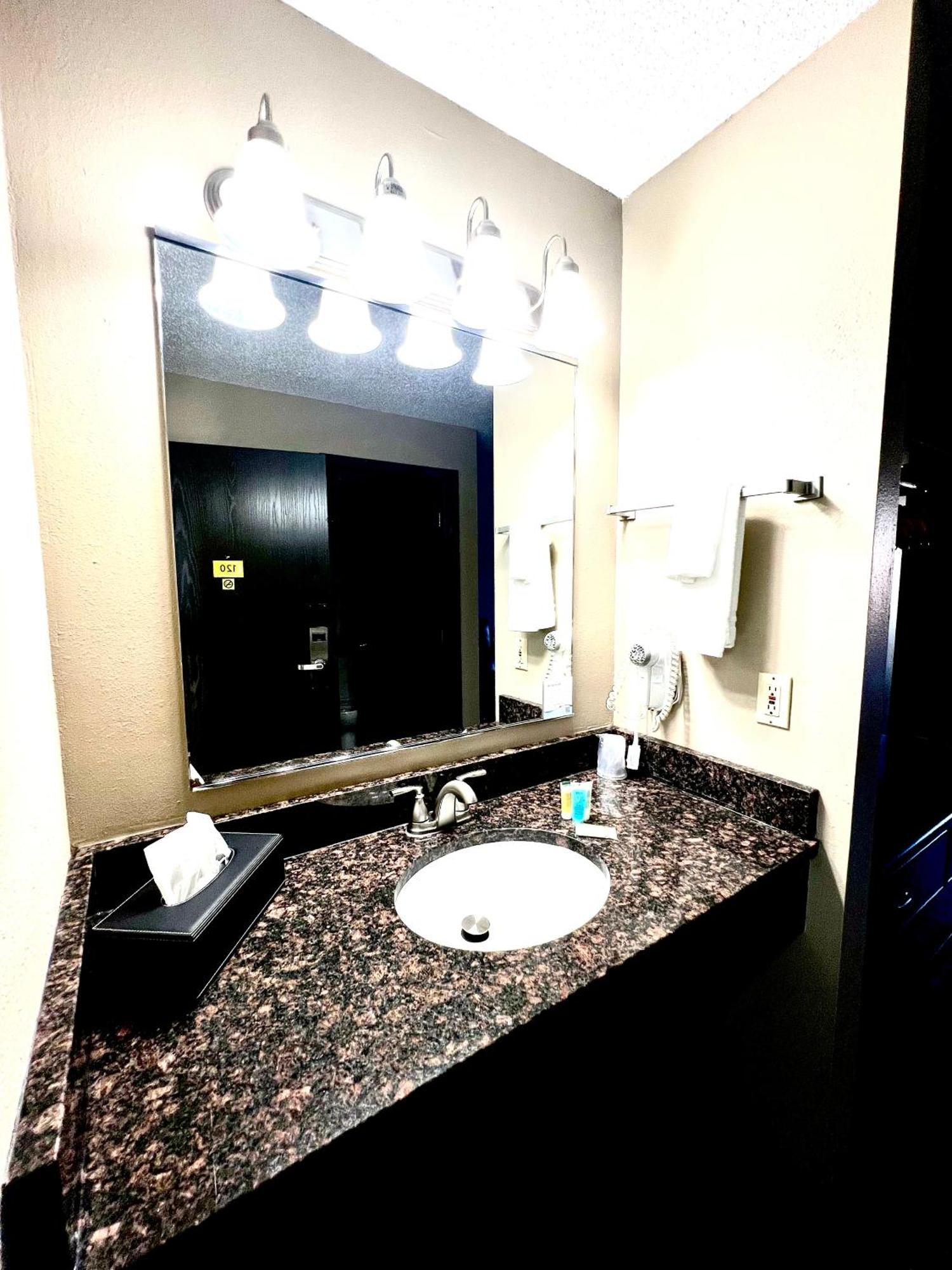 Super 8 By Wyndham 2*