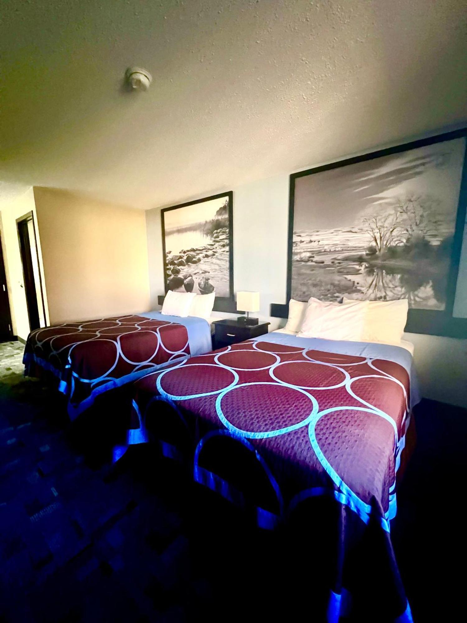 Super 8 By Wyndham 2* Estherville